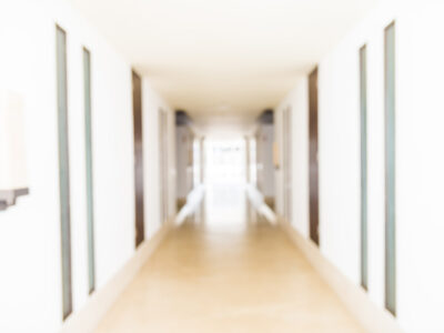 El pasillo: el metro cuadrado más desaprovechado de la casa